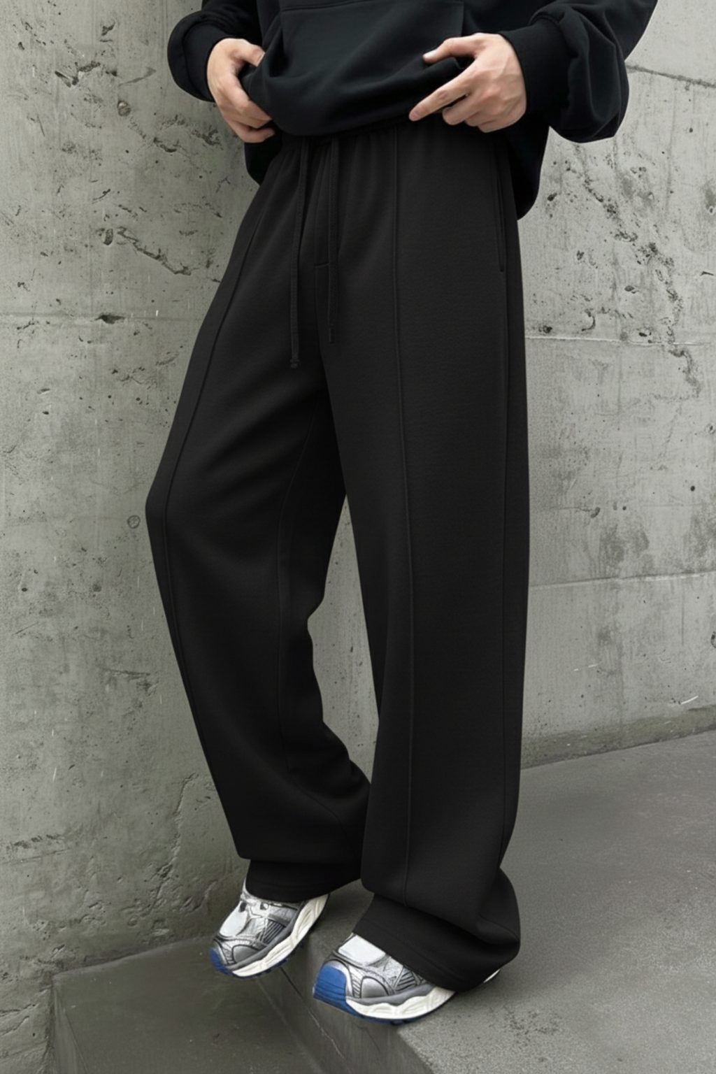 Men’s Relaxed Fit Trouser – Black D1