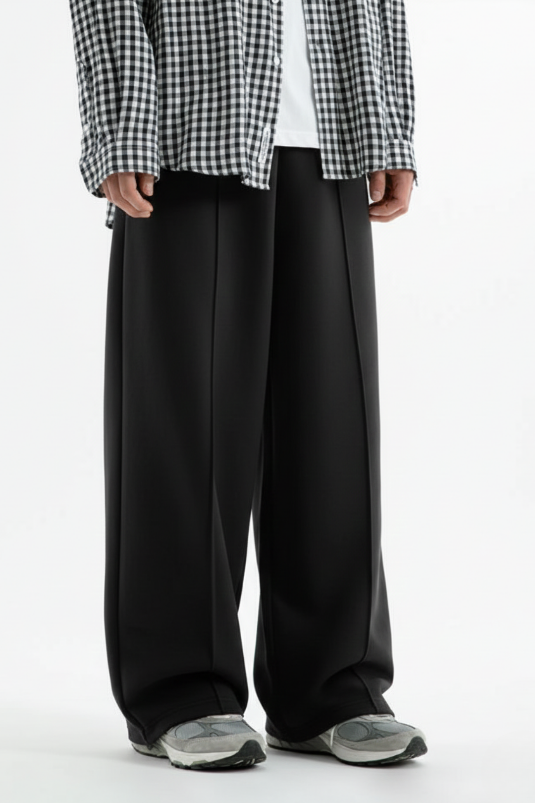 Men’s Relaxed Fit Trouser – Black D1