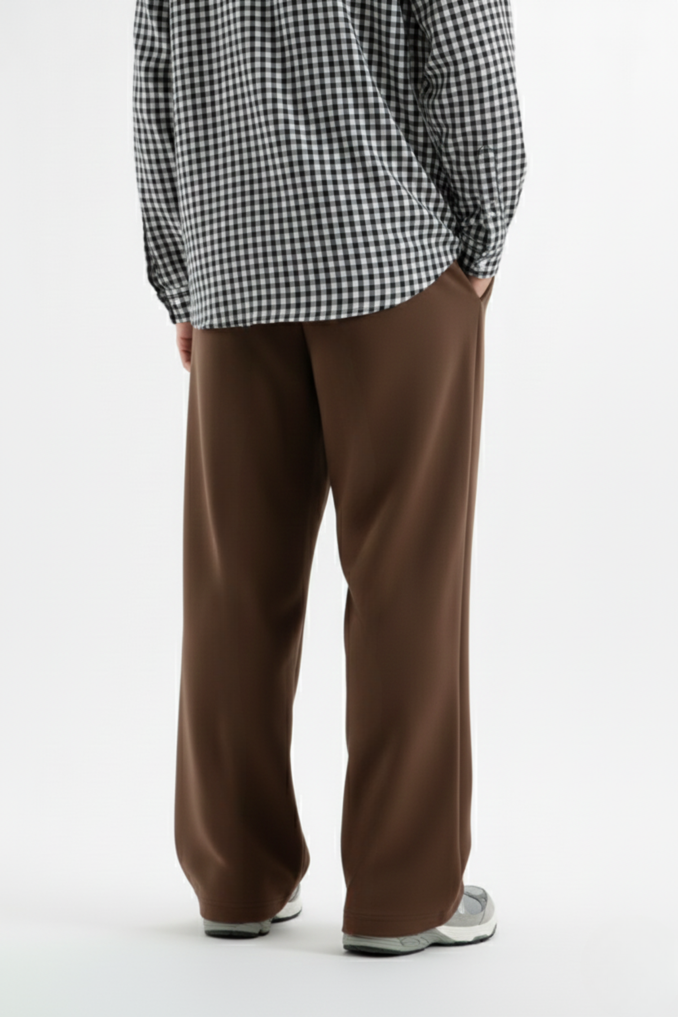 Men’s Relaxed Fit Trouser – Chocolate Brown D4