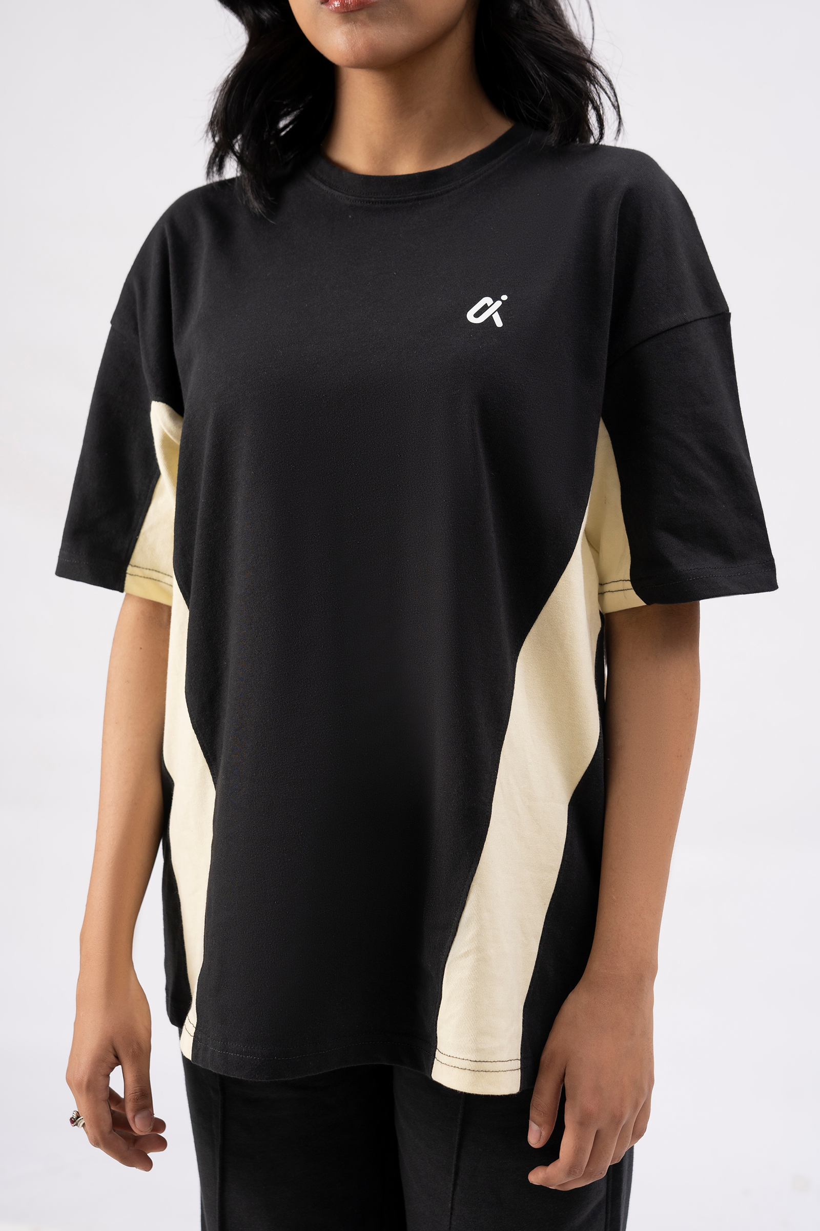 Contour Panel Tee – Black & Sand S4