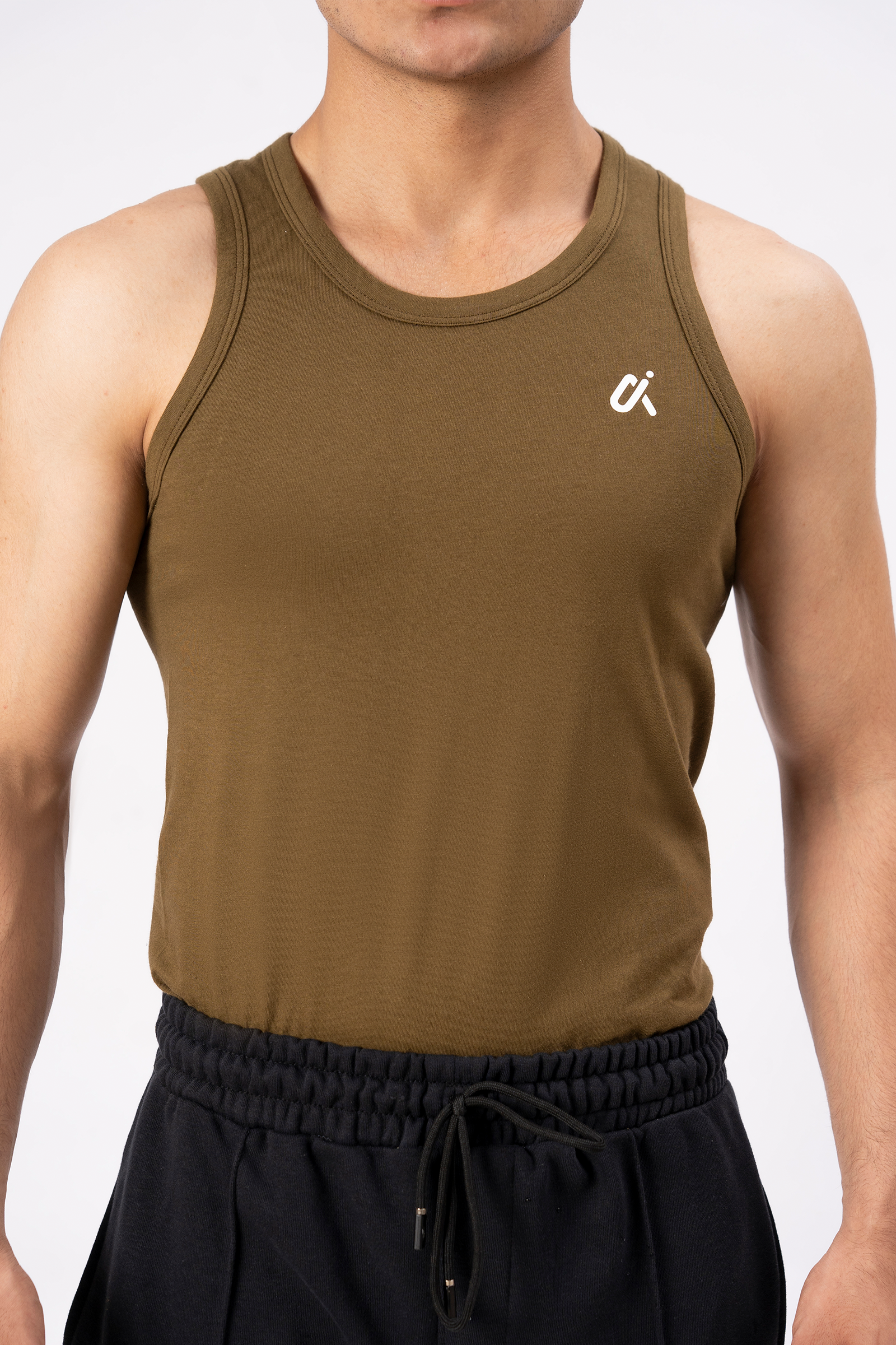 Essential Performance Tank Top – Olive A2