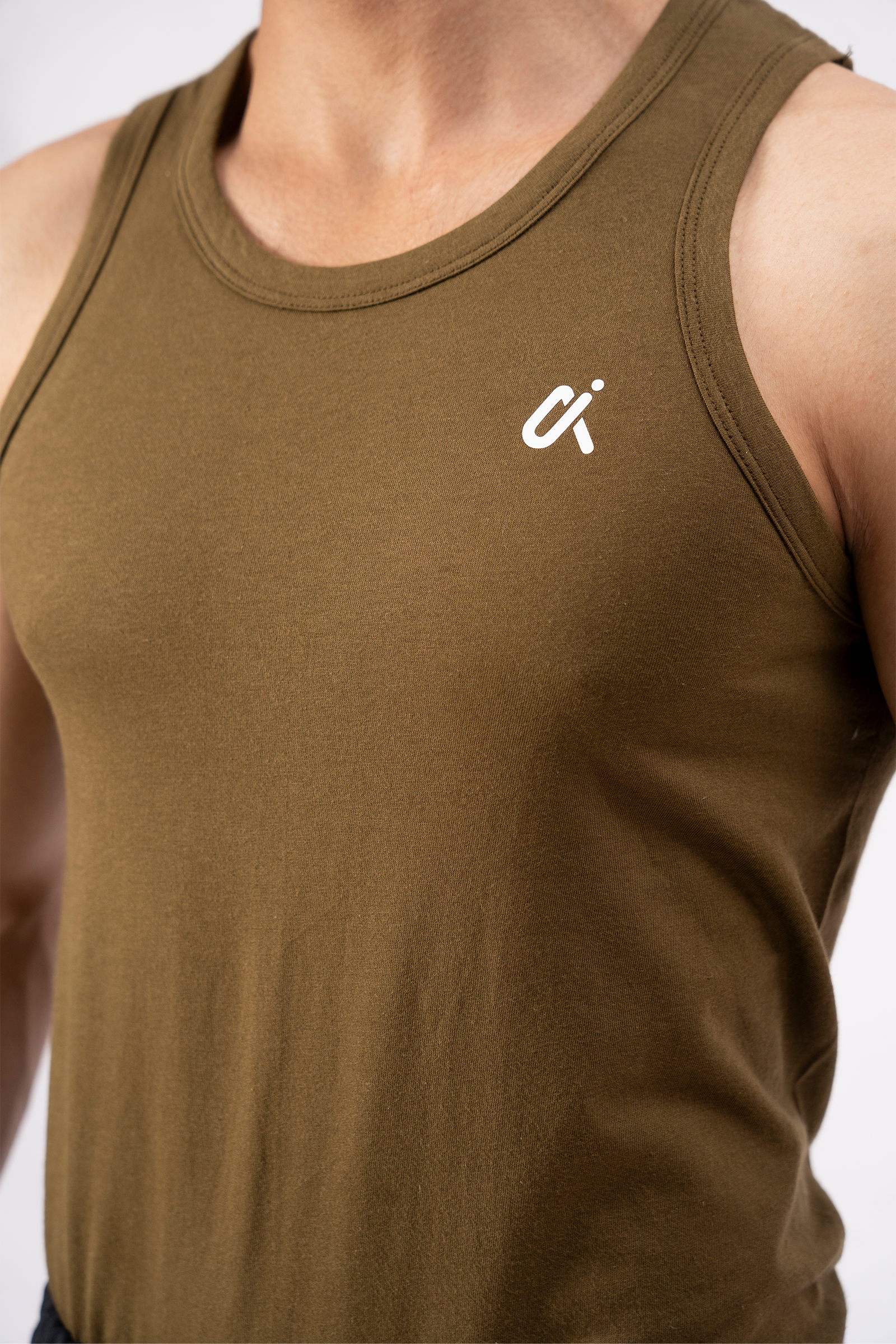 Essential Performance Tank Top – Olive A2