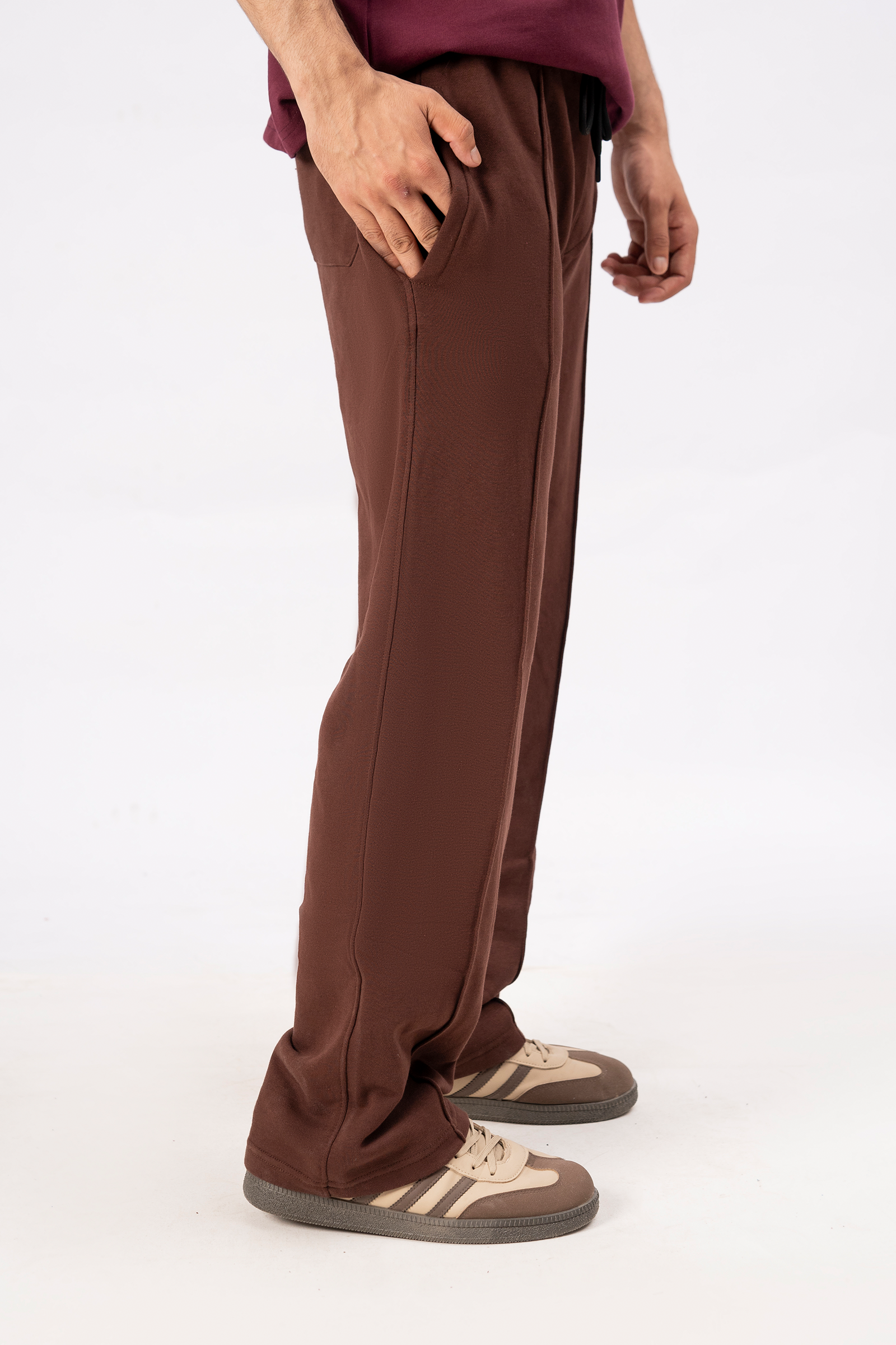 Men’s Relaxed Fit Trouser – Chocolate Brown D4
