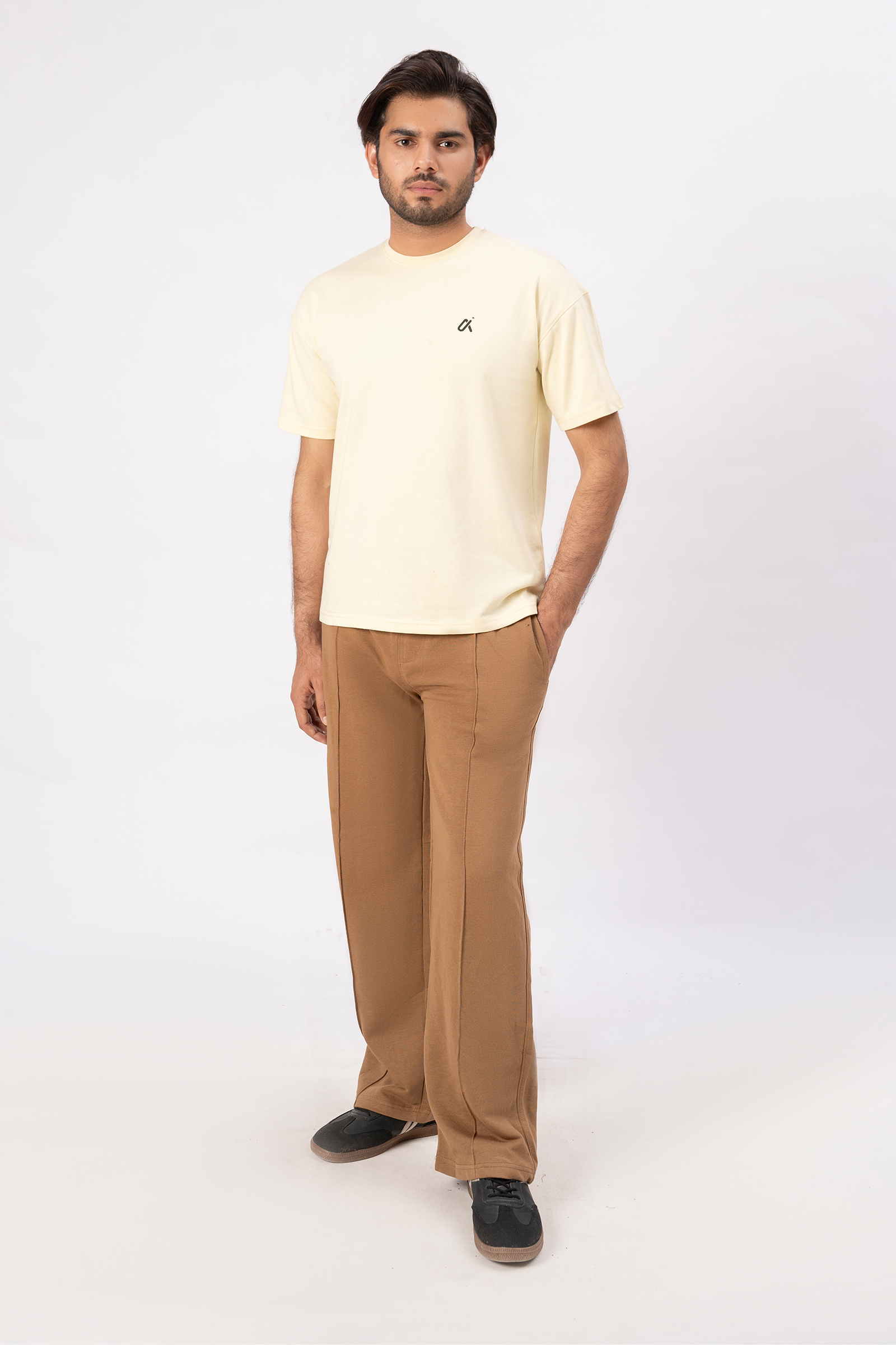 Men’s Relaxed Fit Trouser – Camel D3