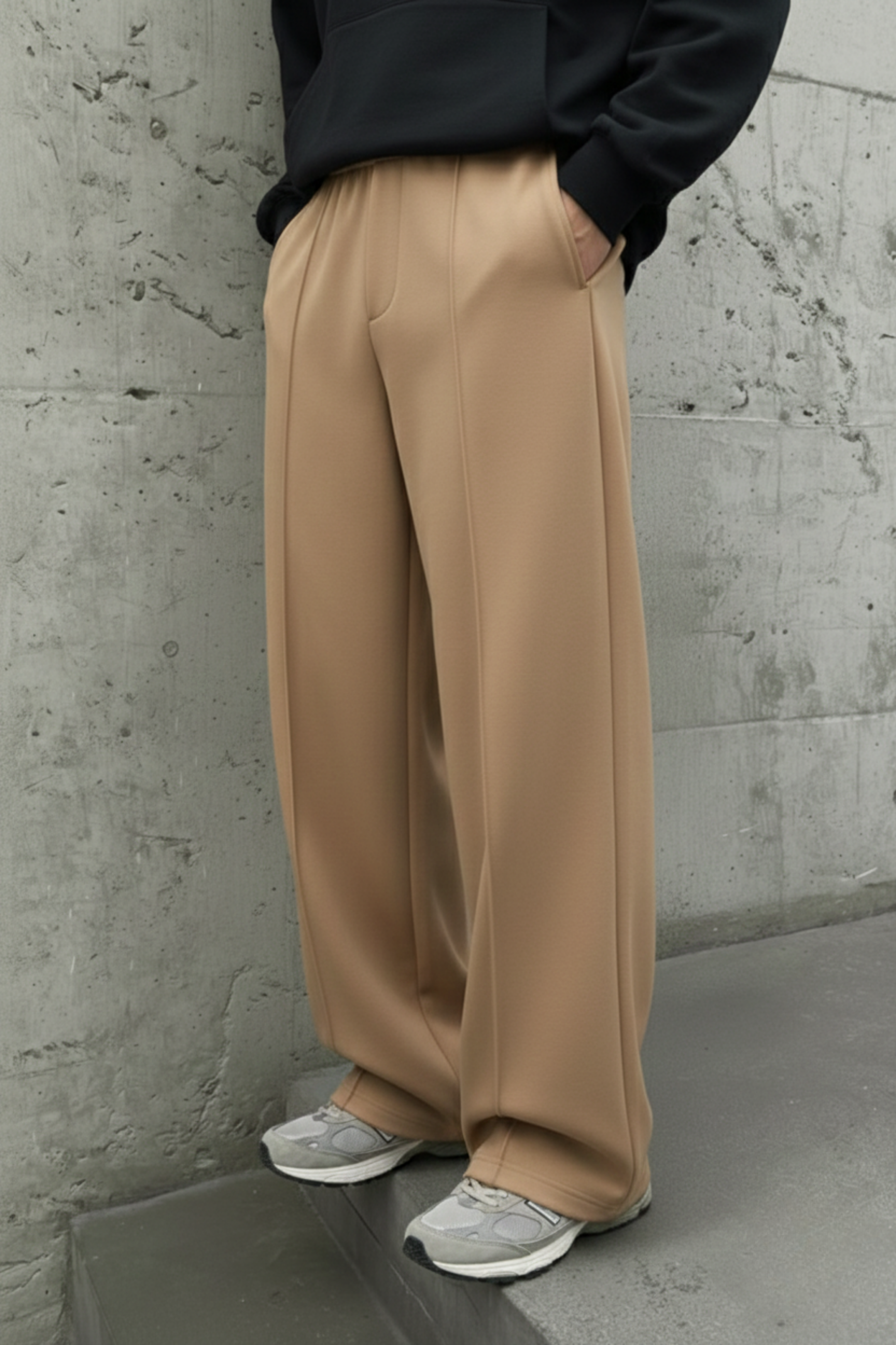 Men’s Relaxed Fit Trouser – Camel D3