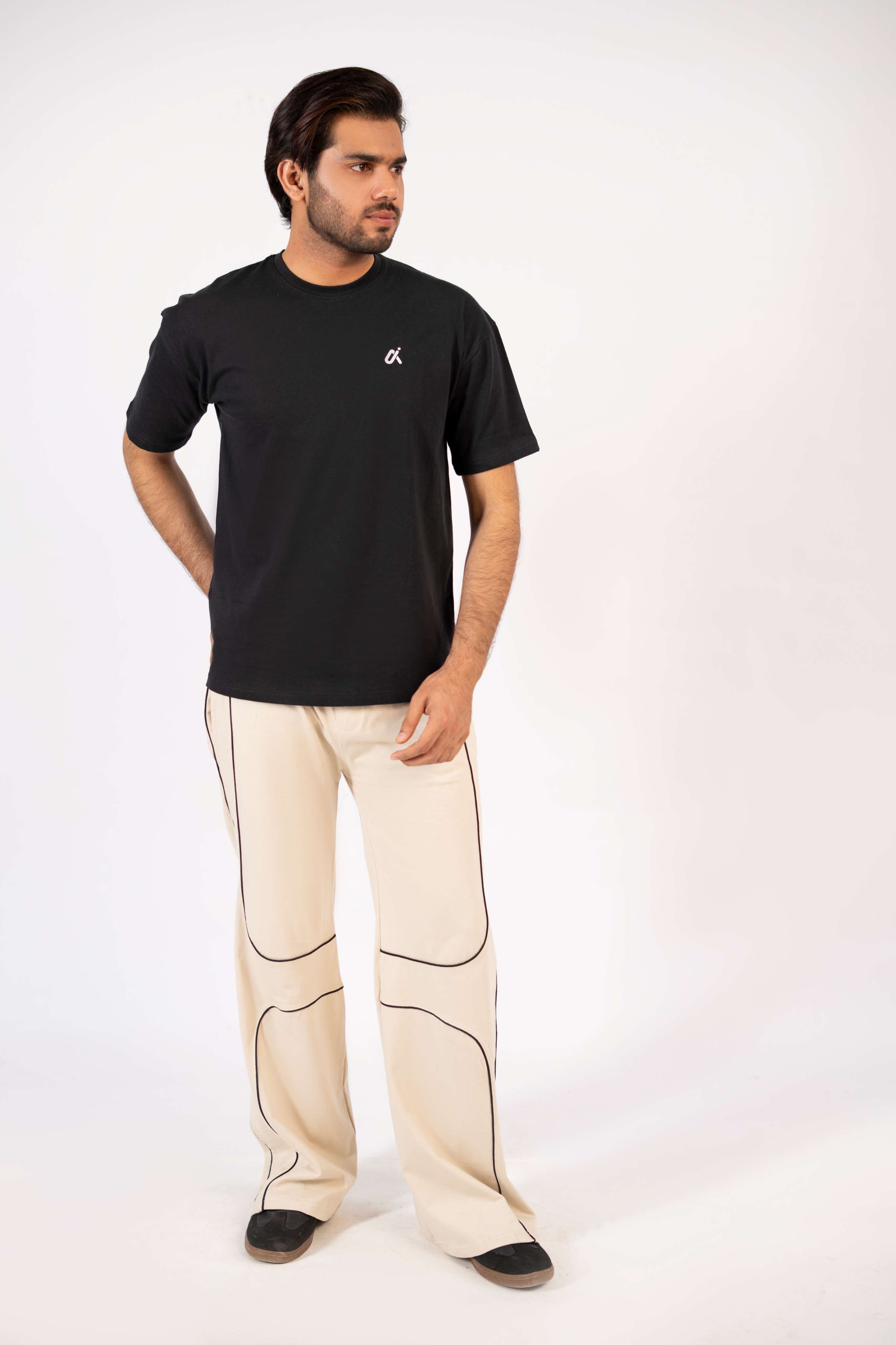Essential Performance T-Shirt – Black T9